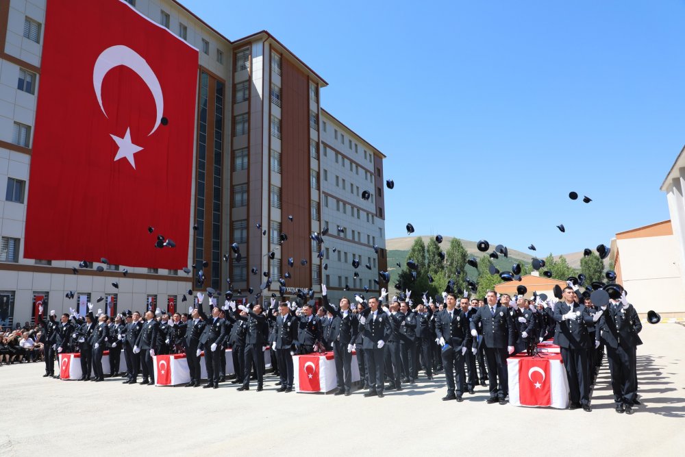 Bayburt POMEM’de Mezuniyet Coşkusu Yaşandı