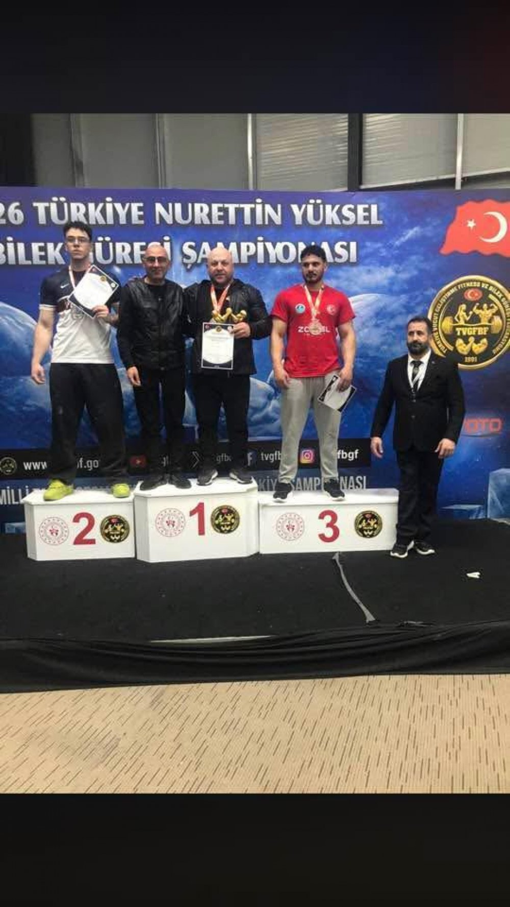 Bilek Güreşinde Bayburt Rüzgarı: Yalova’dan İki Şampiyonlukla Döndüler!
