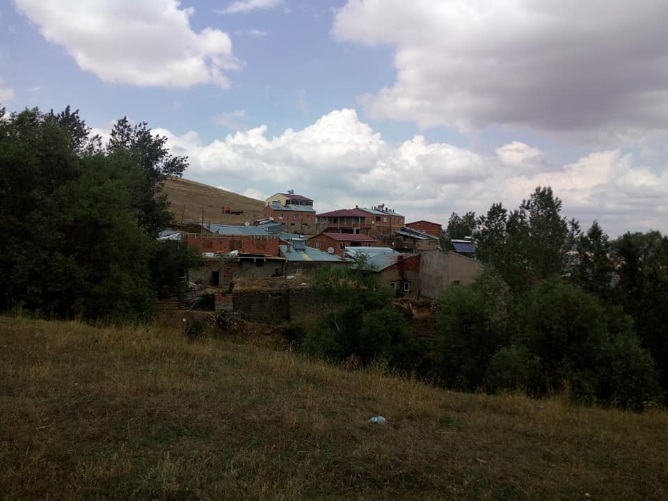 Damlıca Köyü (Gülari Hayık)