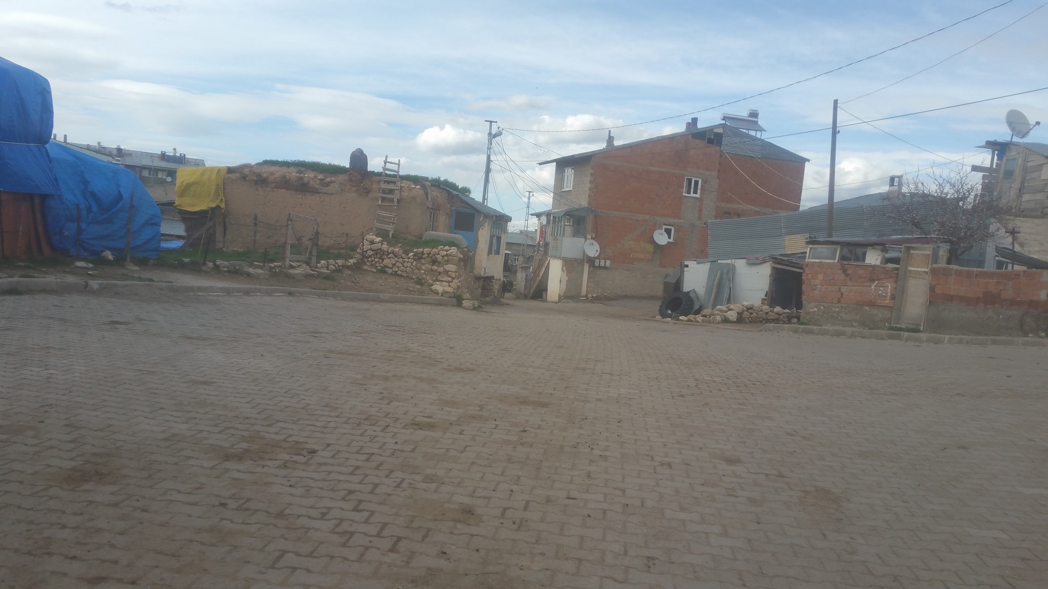 Erenli Köyü (Duduzar)