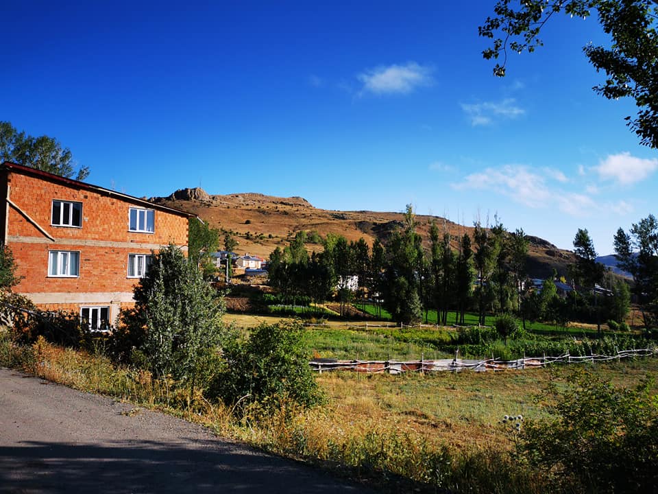 Kurbanpınar Köyü (Hopur)