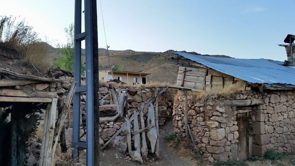 Kurbanpınar Köyü (Hopur)