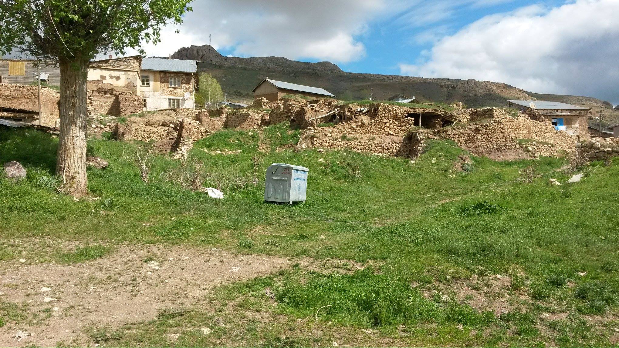 Kurbanpınar Köyü (Hopur)