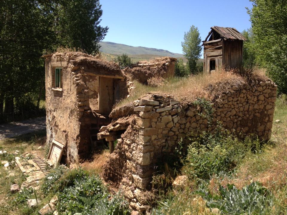 Kurbanpınar Köyü (Hopur)