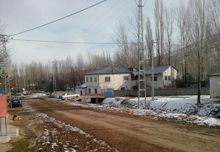 Mutlu Köyü (Varıjna)