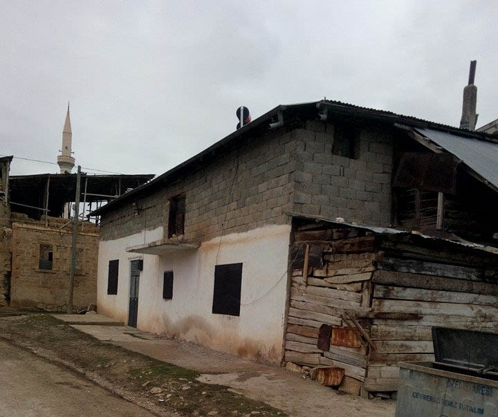 Mutlu Köyü (Varıjna)