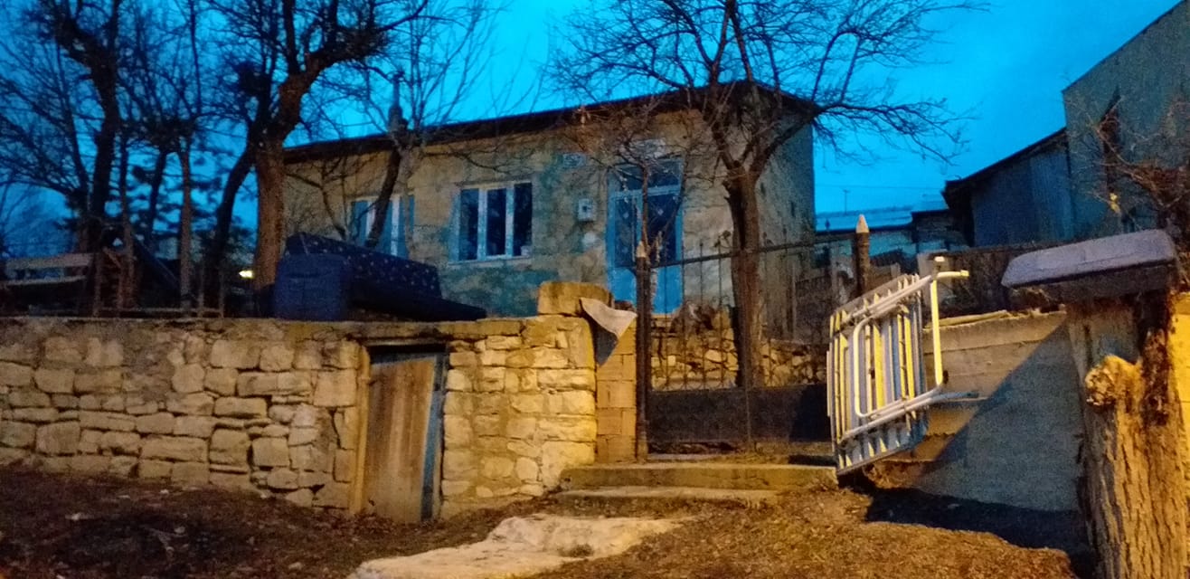 Mutlu Köyü (Varıjna)