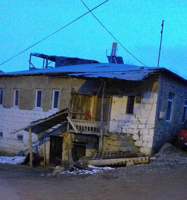 Mutlu Köyü (Varıjna)