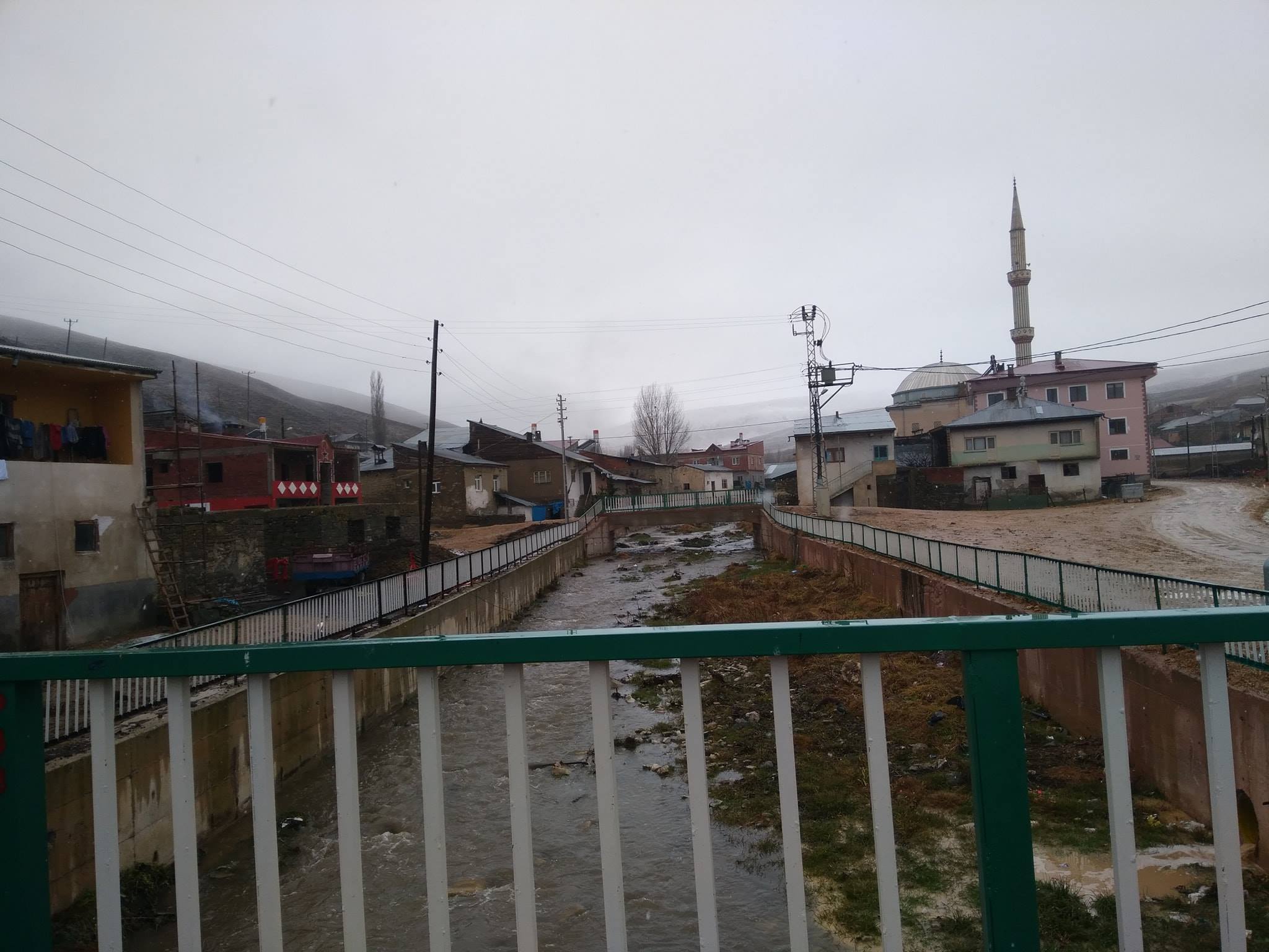 Örence Köyü (Everek)