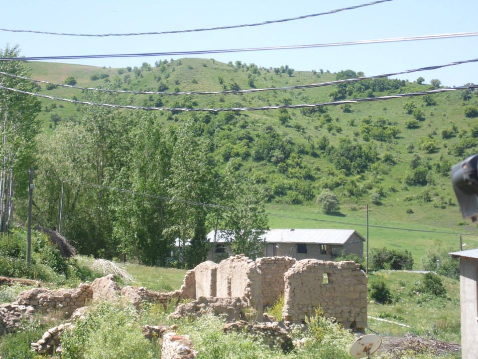 Petekkaya Köyü (Munut)