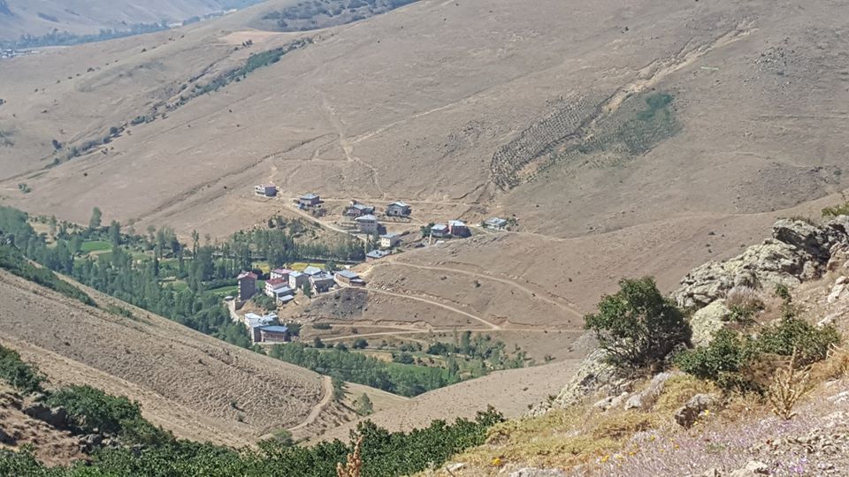 Sırataşlar Köyü (Aşağı Çençül)