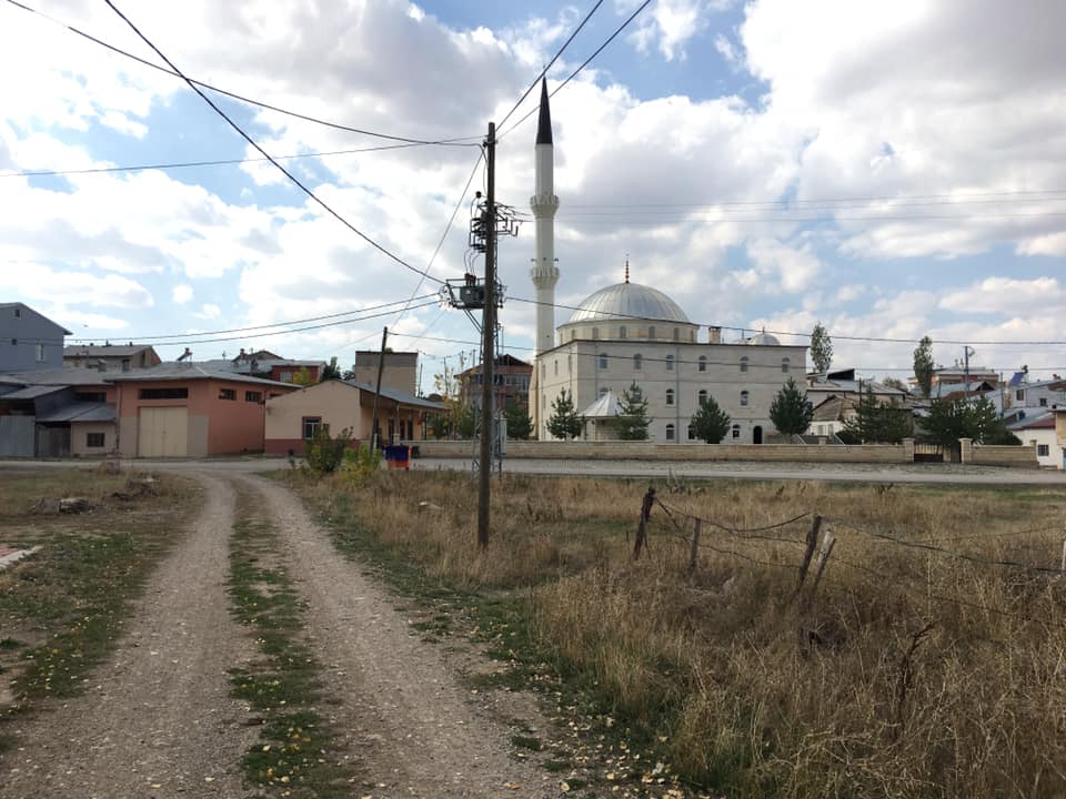 Uğrak Köyü (Varzahan)