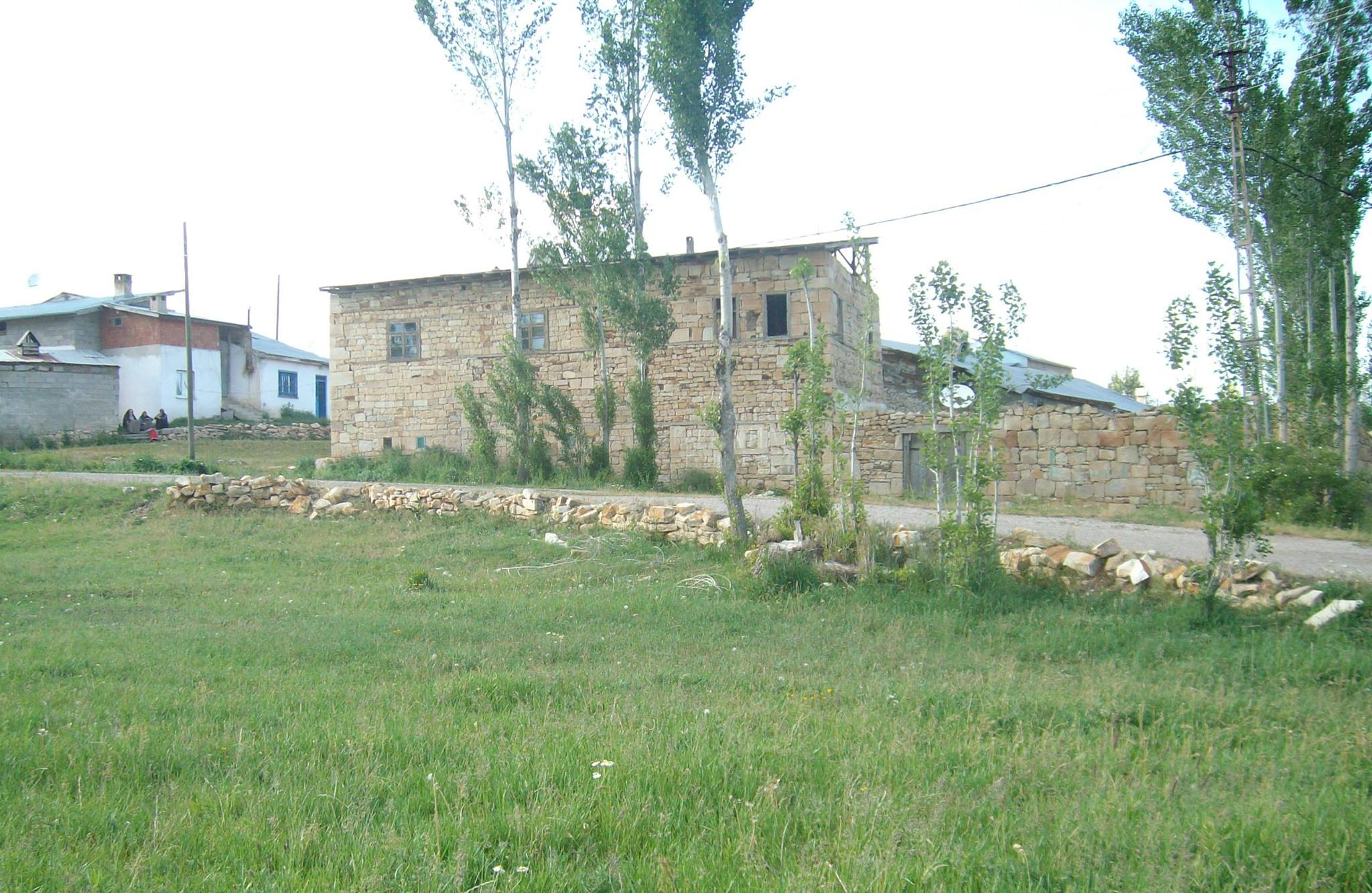 Uğrak Köyü (Varzahan)