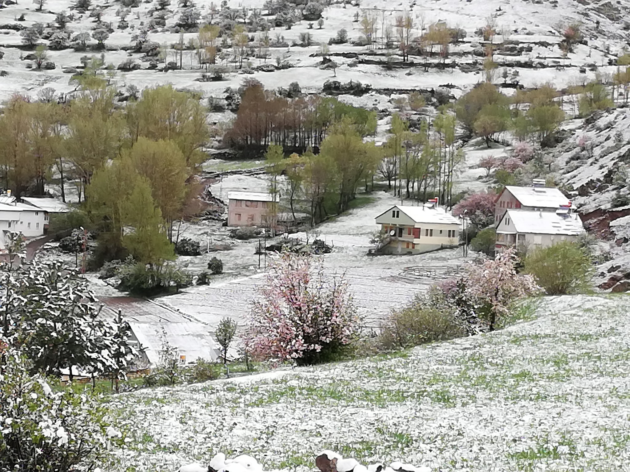 Üzengili Köyü (Aşkınas)