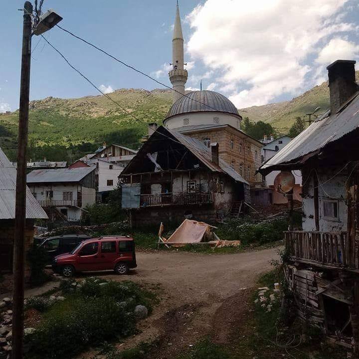 Üzengili Köyü (Aşkınas)