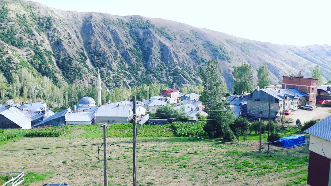 Üzengili Köyü (Aşkınas)