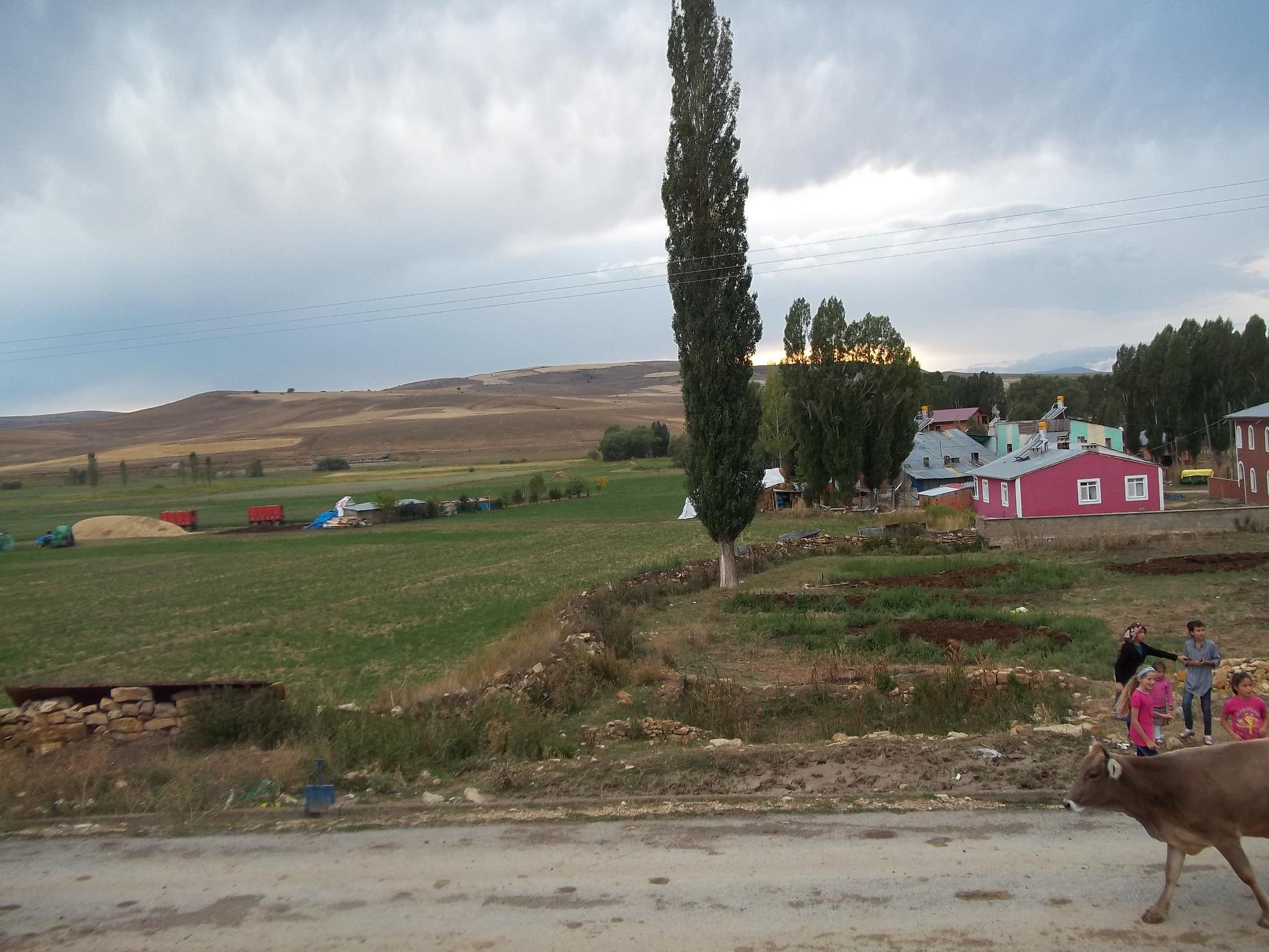 Yolaltı Köyü (Zahzık)