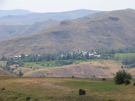 Bayraktar Köyü (Baksı)