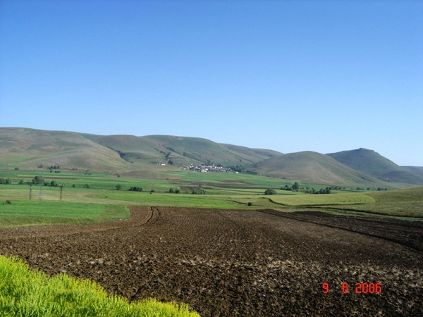 Bayrampaşa Köyü (Hığnı)