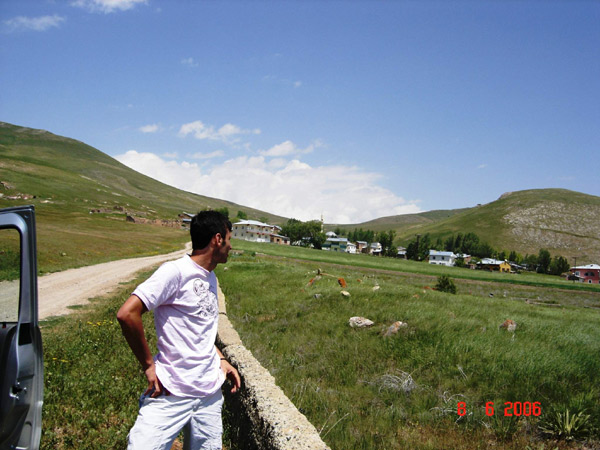 Bayrampaşa Köyü (Hığnı)