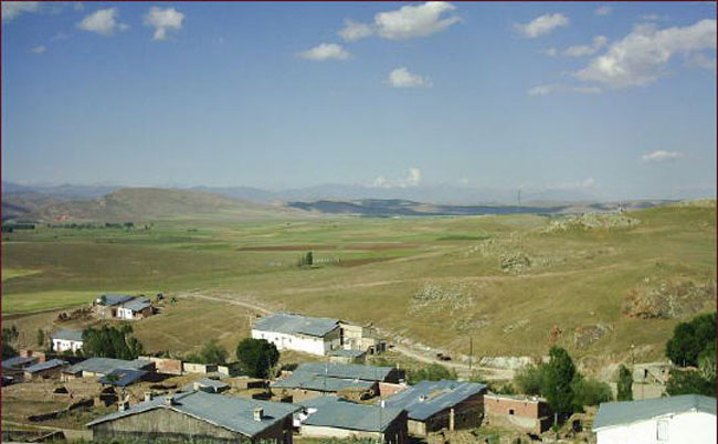 Çatalçeşme Köyü (Yukarı Hınzeverek)
