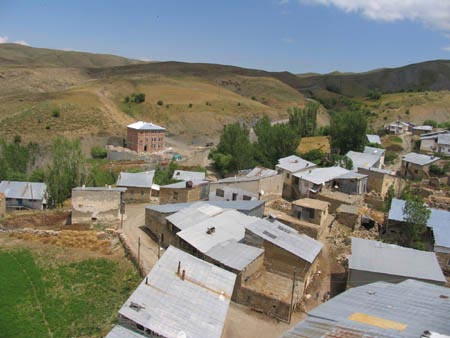 Dövmekaya Köyü (Bergici)