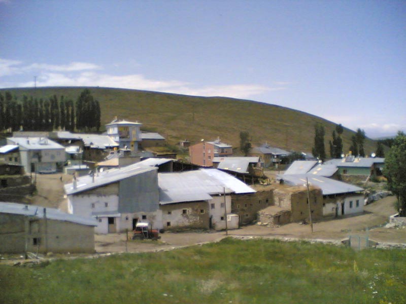 Göldere Köyü (Cemele)