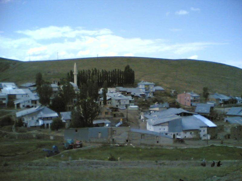 Göldere Köyü (Cemele)