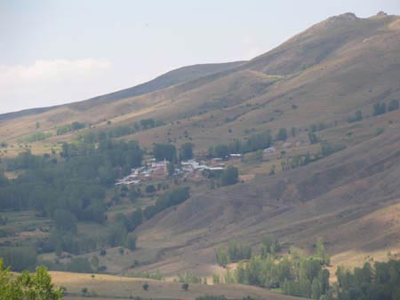 Kurbanpınar Köyü (Hopur)