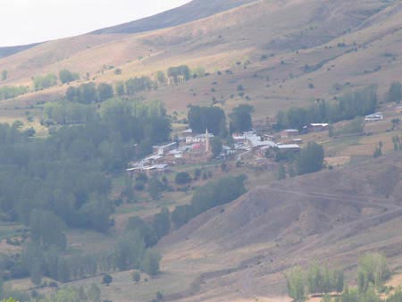 Kurbanpınar Köyü (Hopur)