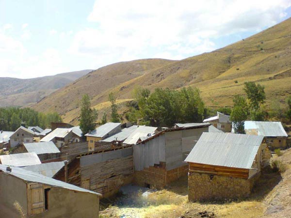 Pamuktaş Köyü (Ermene)