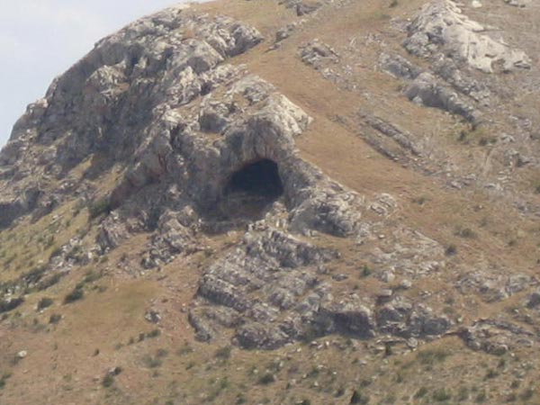 Pınargözü Köyü (Kilhos)