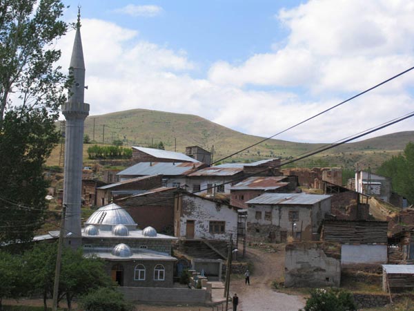 Polatlı Köyü (Kormas)