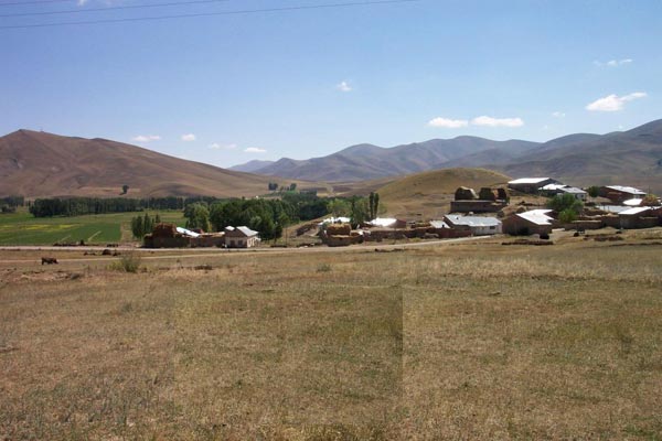 Yazıbaşı Köyü (Aşağı Loru)