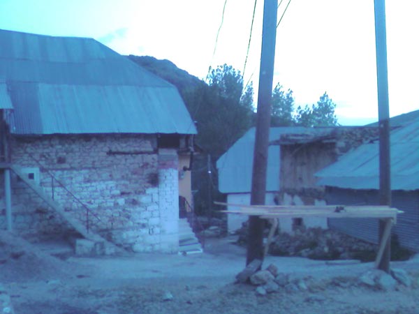 Armutlu Köyü (Armutlu)