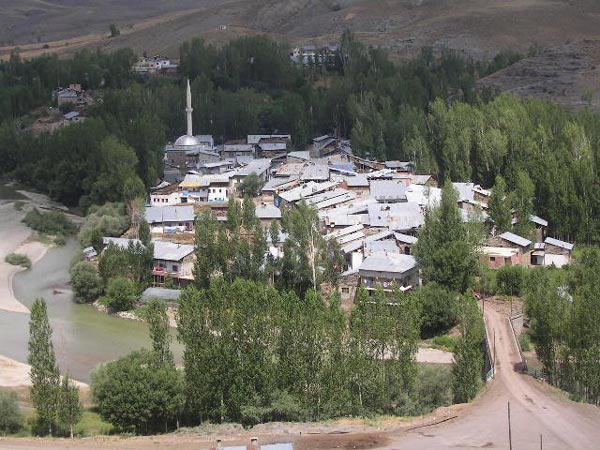 Aslandede Köyü (Kan)