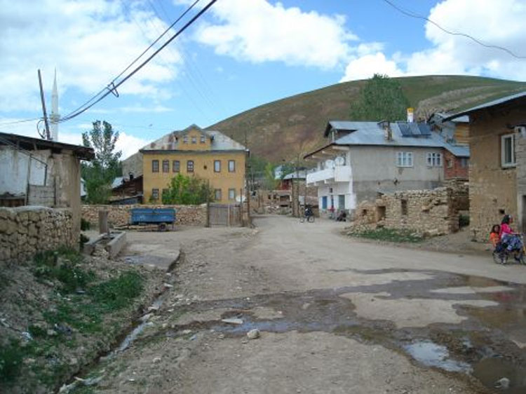 Nişantaşı Köyü (Osluk)