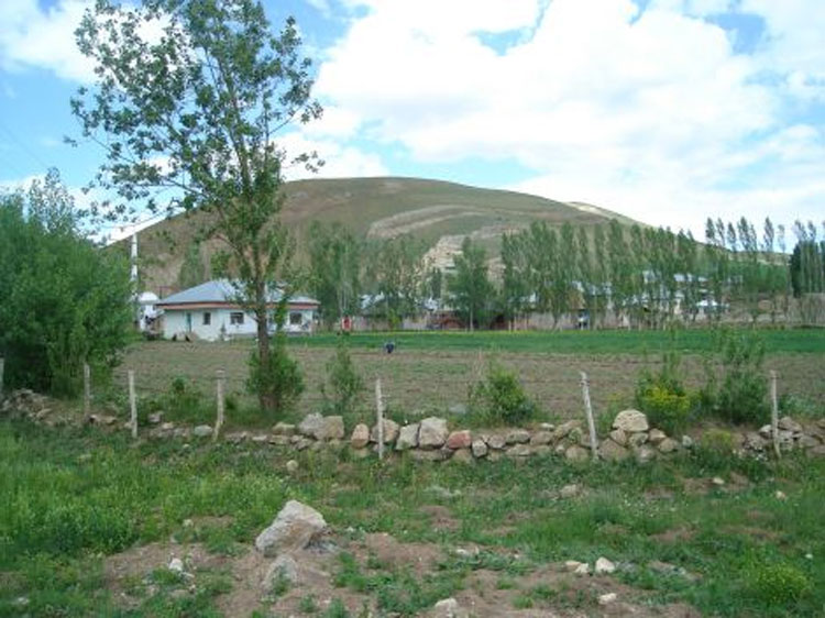 Nişantaşı Köyü (Osluk)
