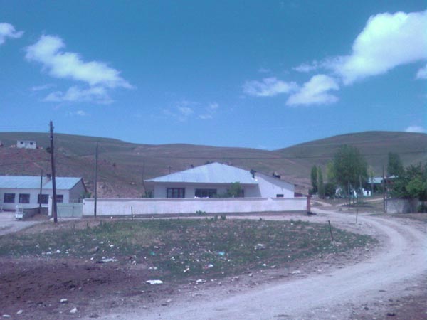 Yukarı Kırzı Köyü (Yukarı Kırzı)