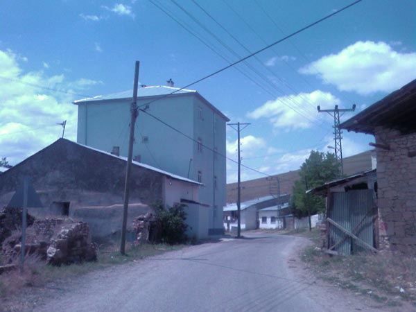 Yukarı Kırzı Köyü (Yukarı Kırzı)