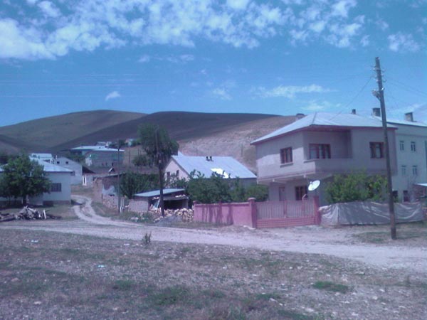 Yukarı Kırzı Köyü (Yukarı Kırzı)