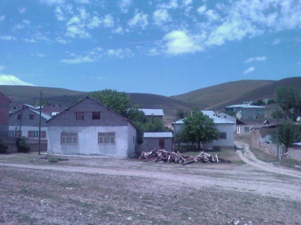Yukarı Kırzı Köyü (Yukarı Kırzı)