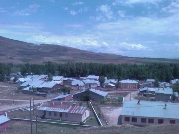 Yukarı Kırzı Köyü (Yukarı Kırzı)